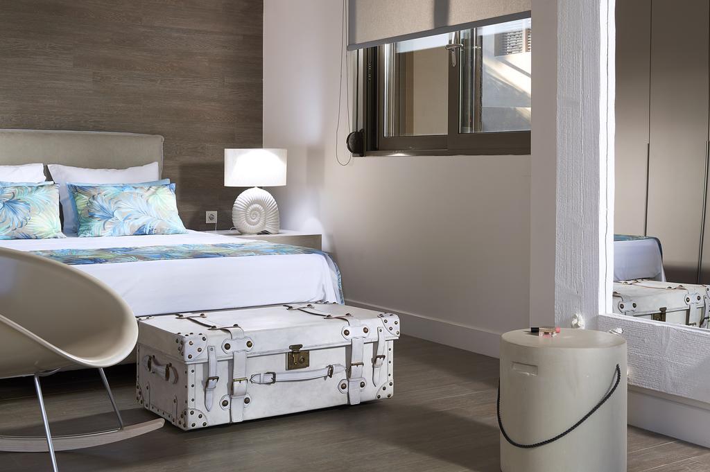 Elaia Luxury Suites ลาโกนิสซี ภายนอก รูปภาพ