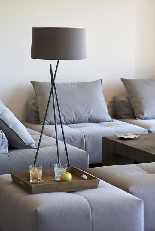 Elaia Luxury Suites ลาโกนิสซี ภายนอก รูปภาพ
