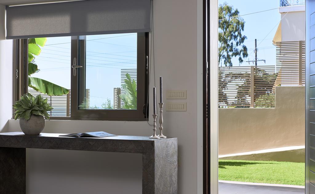 Elaia Luxury Suites ลาโกนิสซี ภายนอก รูปภาพ
