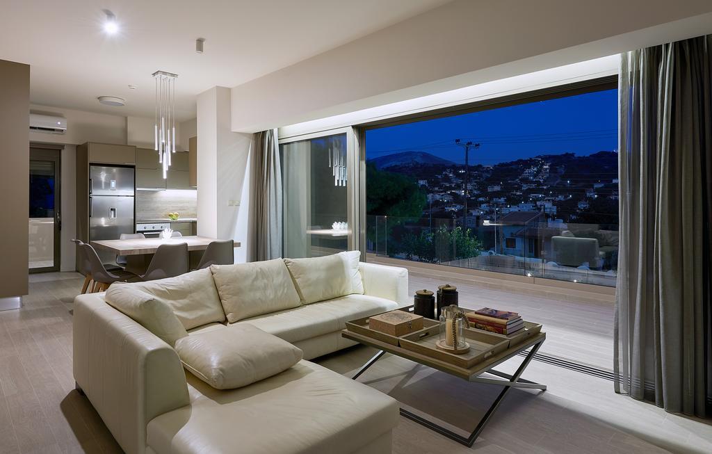 Elaia Luxury Suites ลาโกนิสซี ภายนอก รูปภาพ
